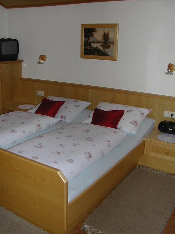 Gaestehaus Gapp Wildermieming Pokoj fotografie